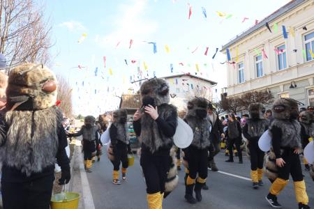 PUSTNI KARNEVAL PUSTOLETJE 52 FOTO LJUBO VUKELIČ